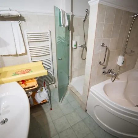 Club Luxus Apartman Διαμέρισμα Zalakaros